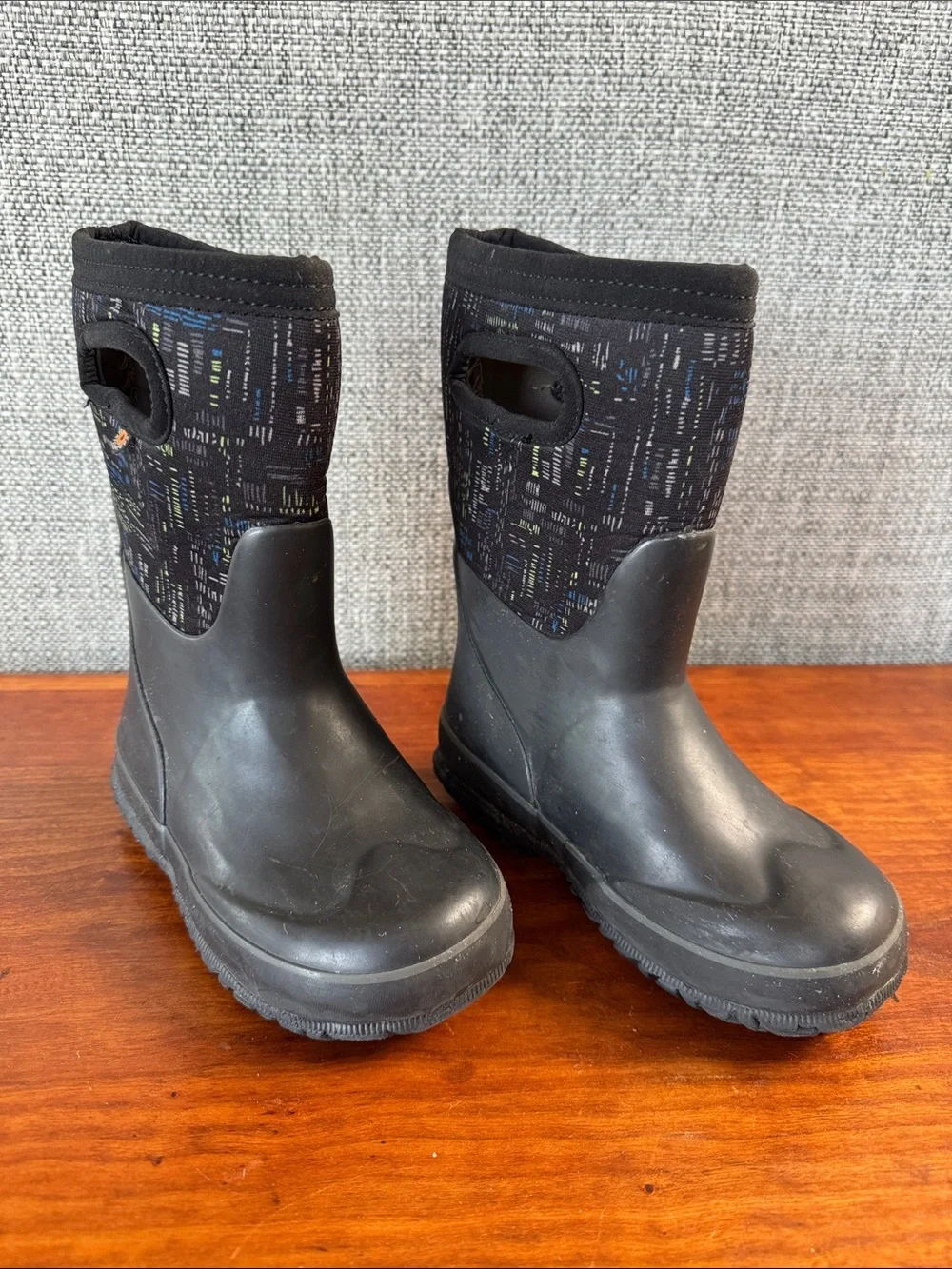 Bogs Kids Classic Grasp Sparks Insulated Waterproof Pull-On Winter-Rain Boots 11